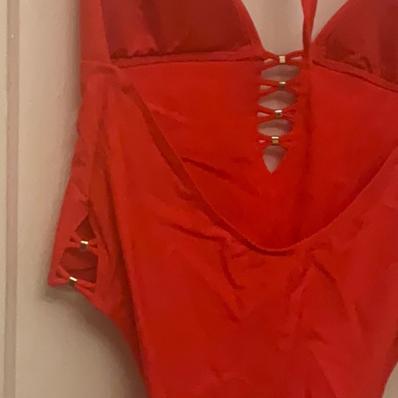 NWT CCX BY CITY CHIC ONE PIECE SWIMSUIT. - Picture 4 of 5